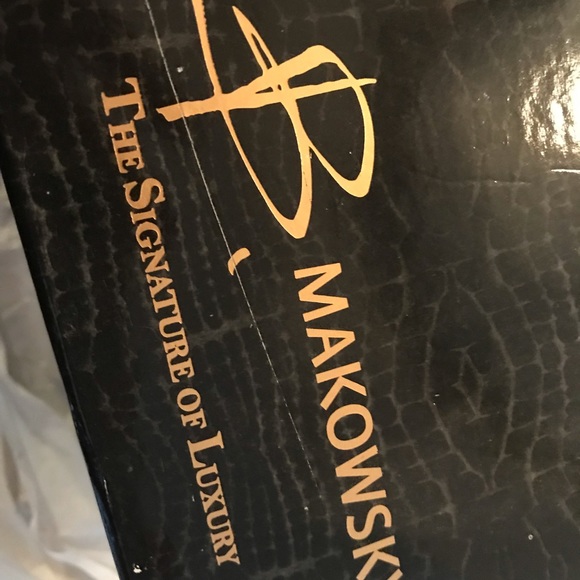 B Makowsky wedge bootie ankle tie suede beige NWB “Nellie” 8.5m NIB - Picture 8 of 10